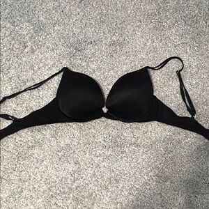 Black push up bra size 34B
